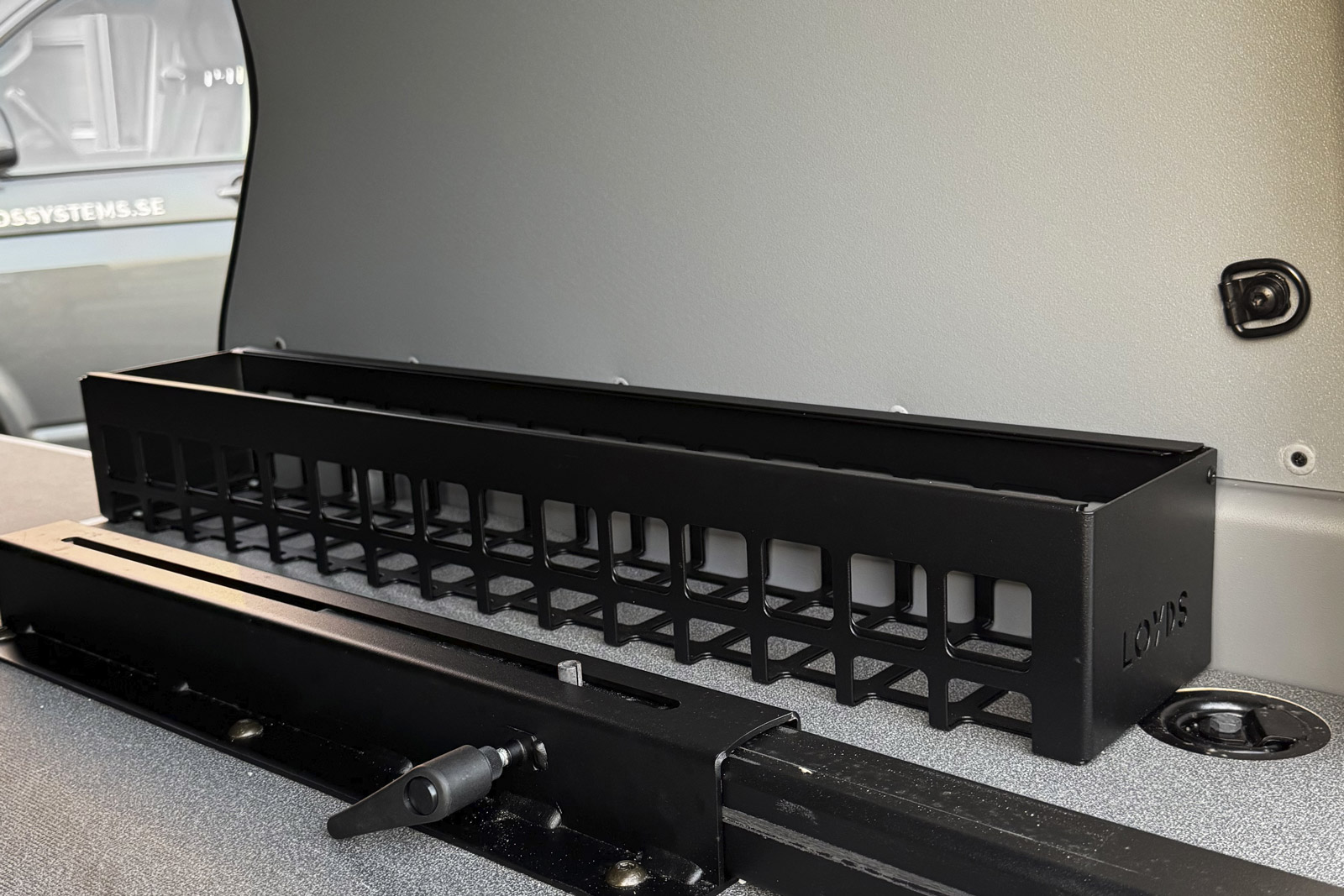 Gulvboks Small 900 - 1700 mm