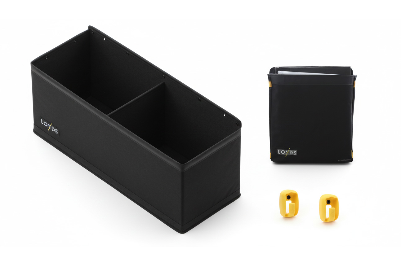 AI-generert produktbilde av Smart Kit som inneholder Smart Bag, Smart Pocket og Smart Hooks x2 mot hvit bakgrunn.