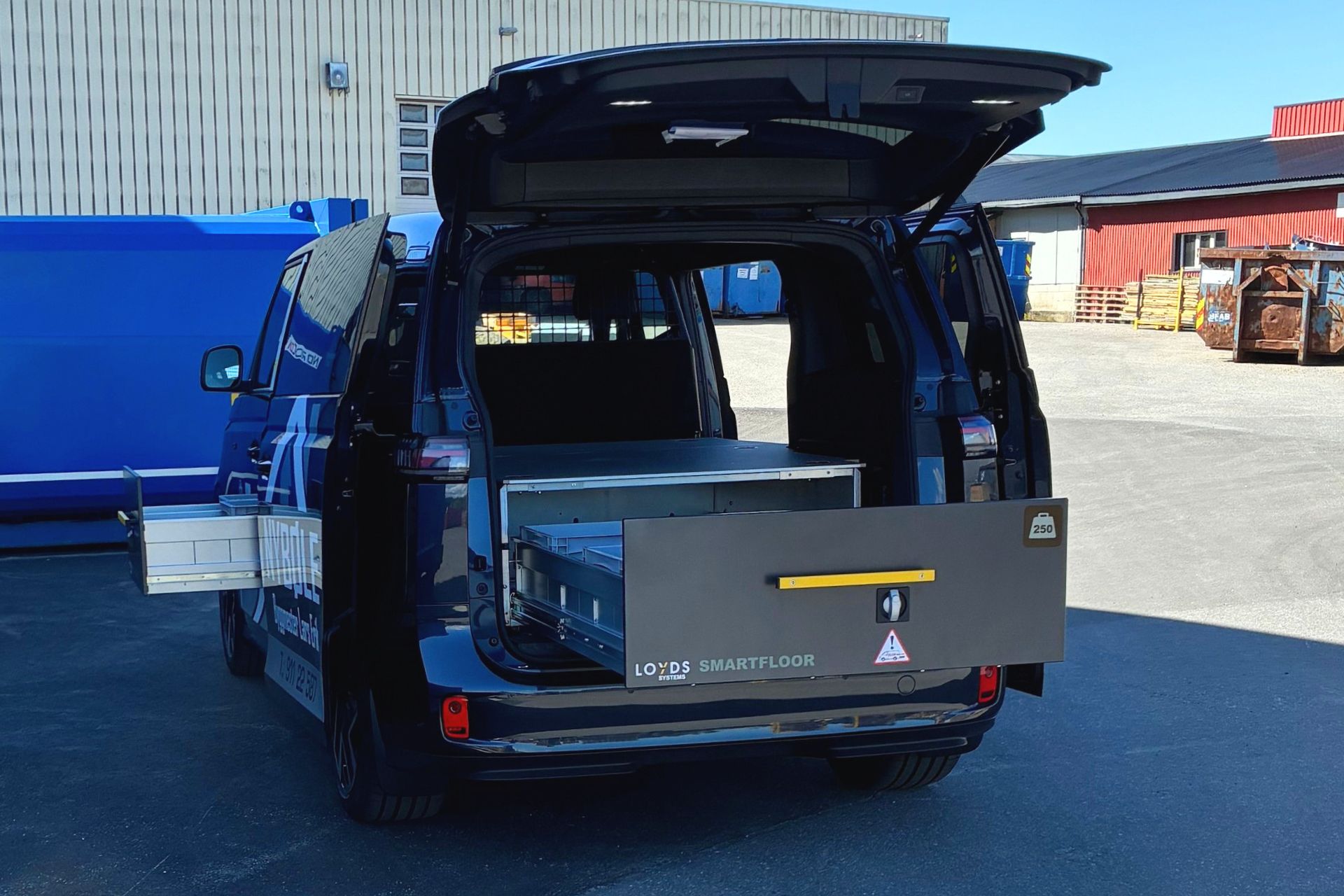 Nyhet! SMARTFLOOR Bilinnredning til ID. Buzz GTX - Bilde 3