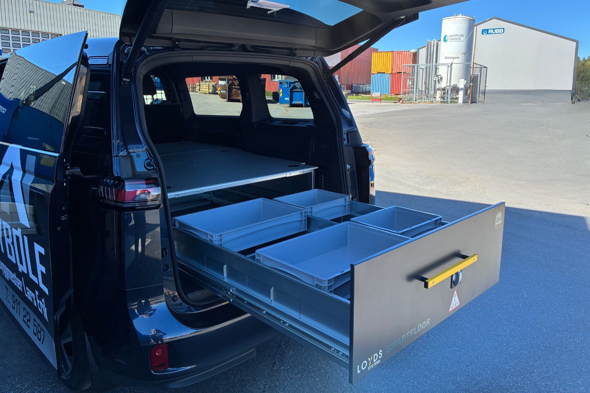 Nyhet! SMARTFLOOR Bilinnredning til ID. Buzz GTX - Bilde 4