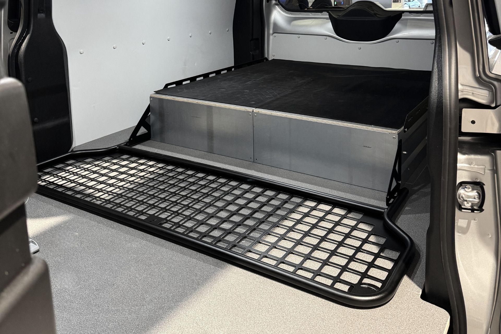 RIG 2.0 til Volkswagen Transporter 7 - Skreddersydd bilinnredning for snekkeren - Bilde 10