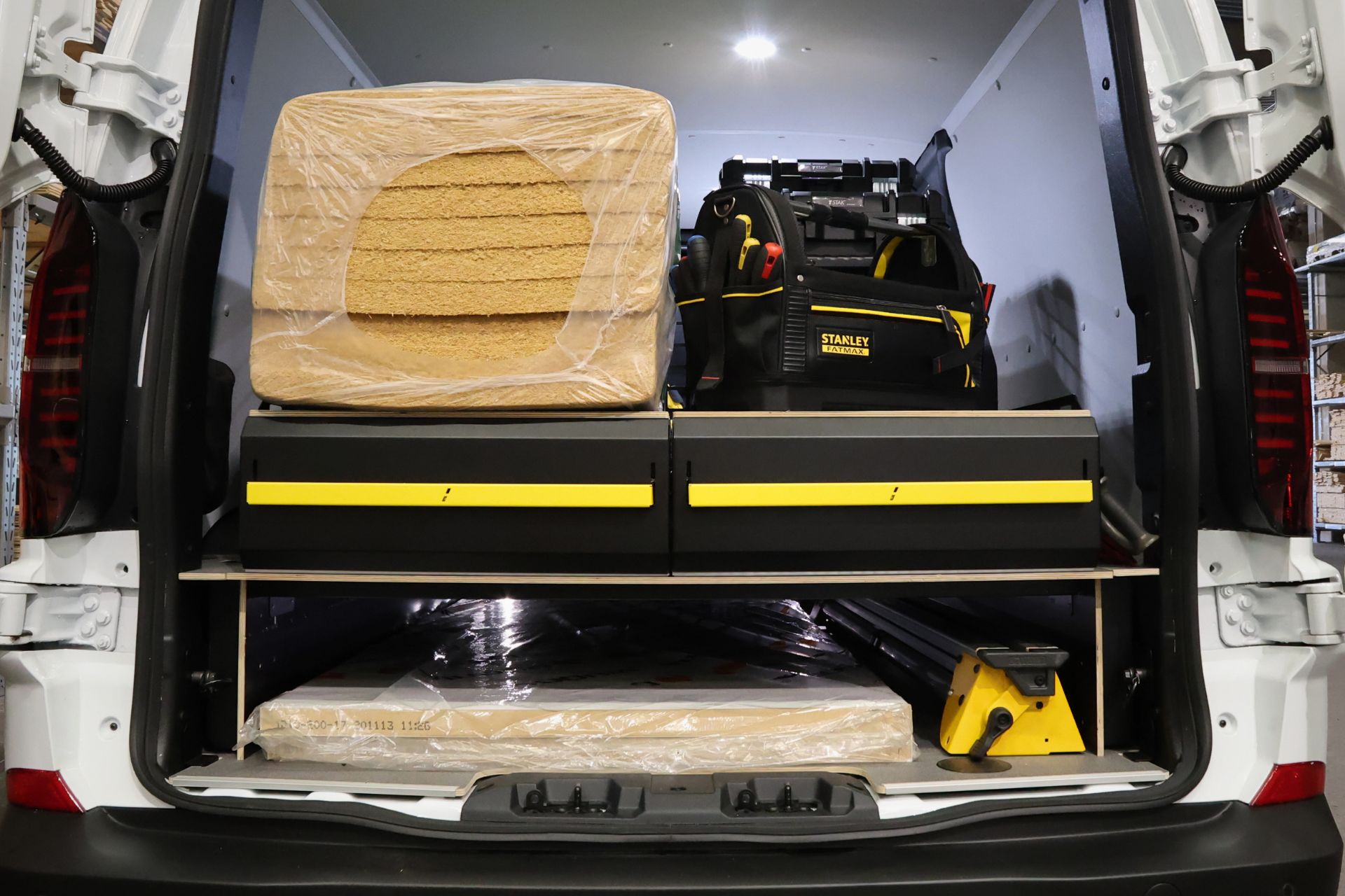 RIG 2.0 til Volkswagen Transporter 7 - Skreddersydd bilinnredning for snekkeren - Bilde 8